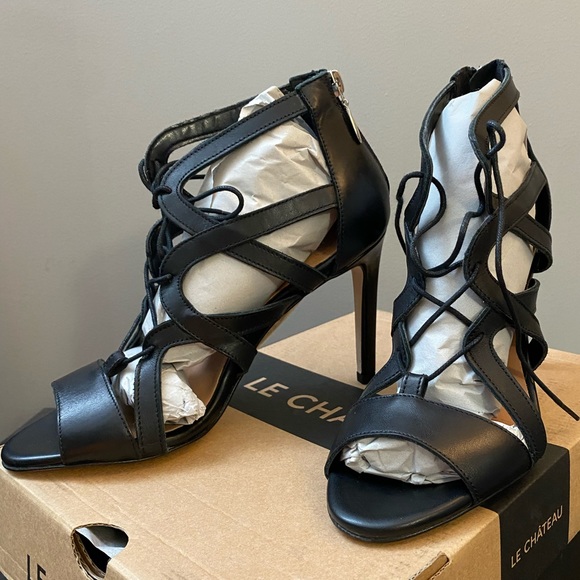 Brand new black lace up heels size 8 Le Chateau - Picture 1 of 5